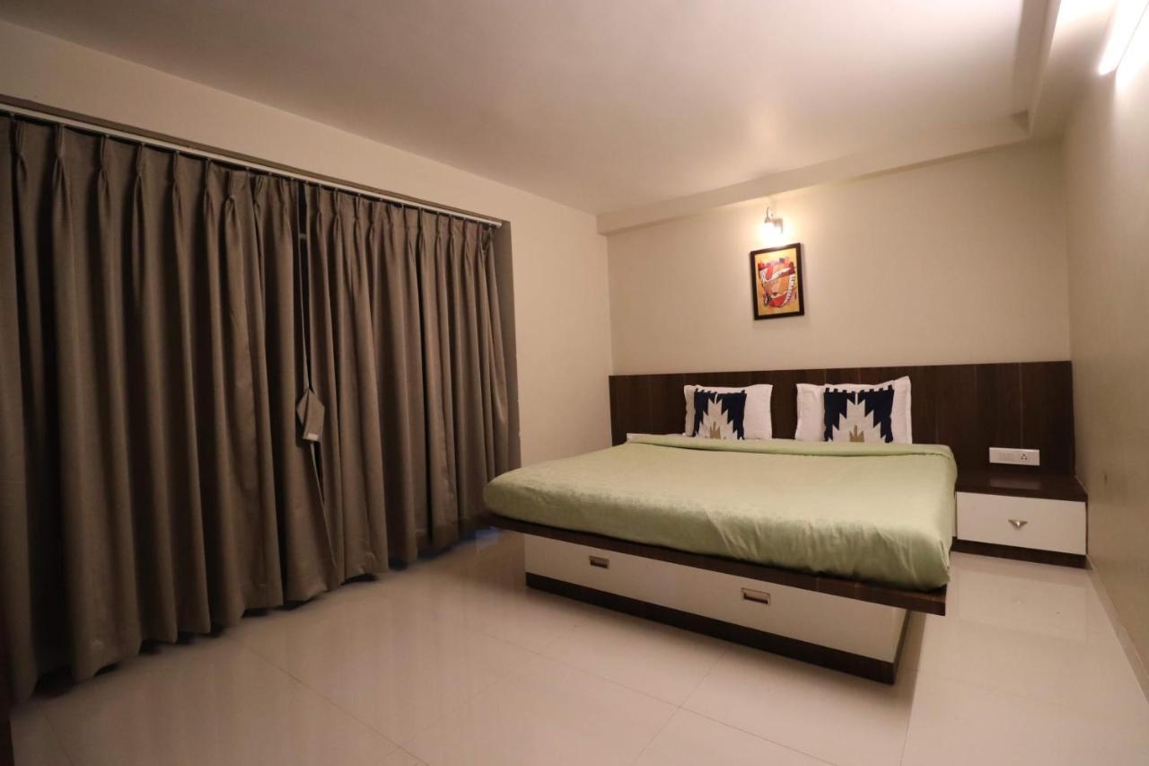 Hillview Rooms Panchgani Exterior photo